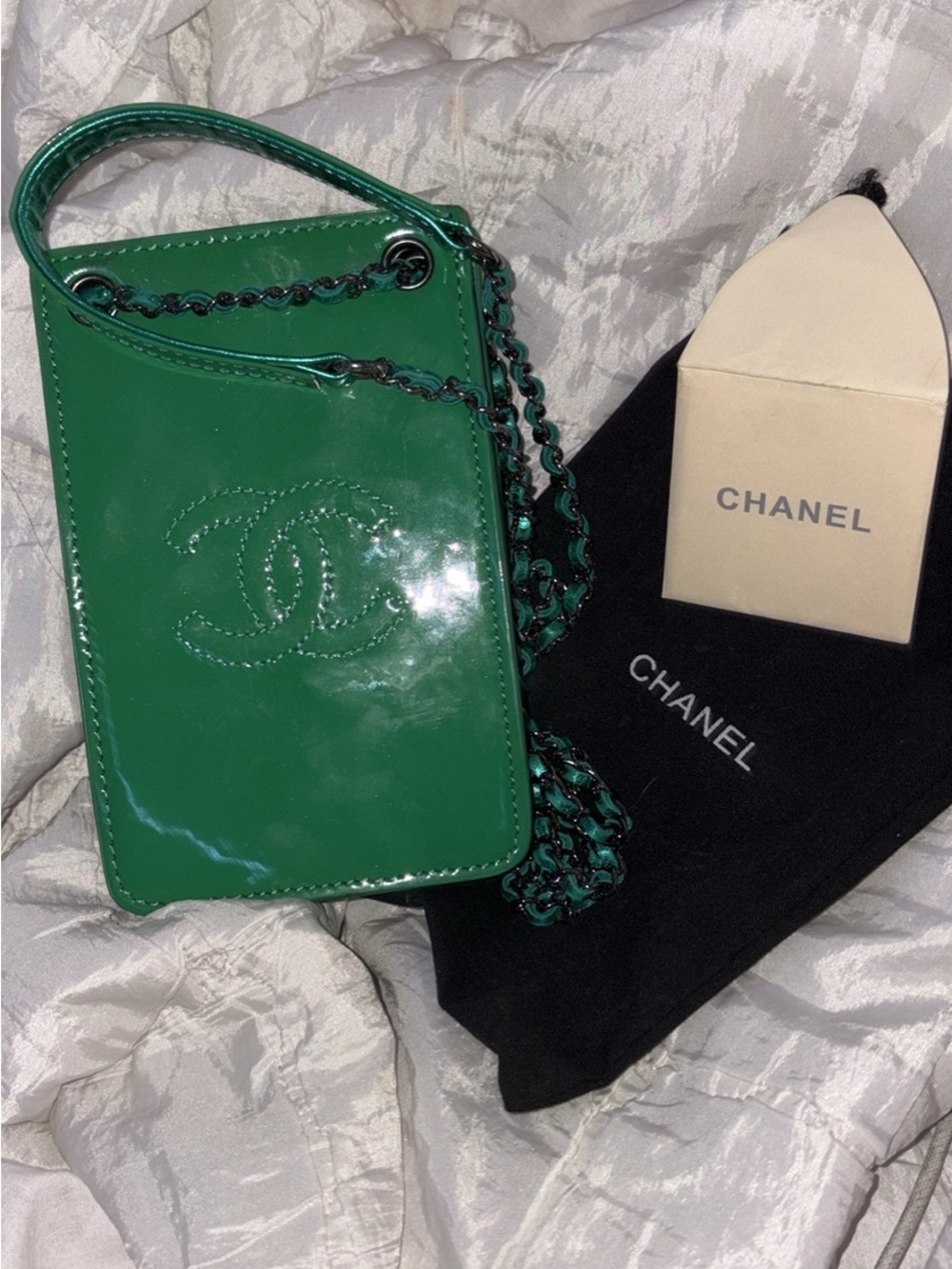 CHANEL Green Patent Leather CC Crossbody Pouch with Chain